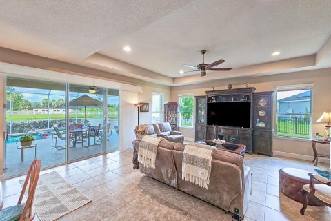 House in Port Orange, Florida 3 bedrooms, 272.67 sq.m. № 1792102 - photo 18