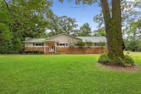 Casa en venta en Crestview, Florida, 4 dormitorios, 368.45 m2 № 561403 - foto 1