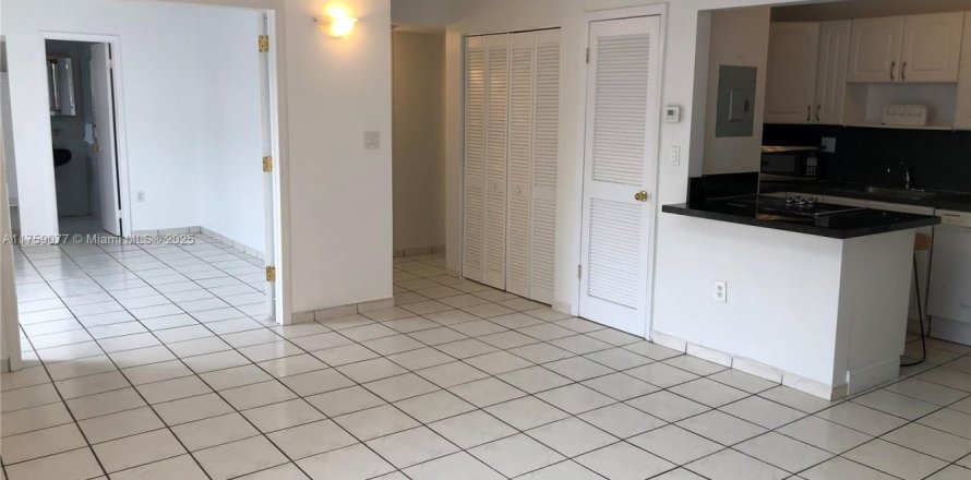 Condo à North Miami Beach, Floride, 2 chambres № 1707642