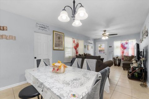Casa en venta en Winter Haven, Florida, 3 dormitorios, 89.19 m2 № 1852651 - foto 12