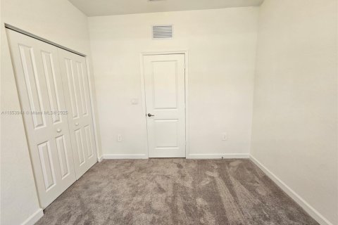 Townhouse in Homestead, Florida 3 bedrooms, 129.41 sq.m. № 1871758 - photo 24