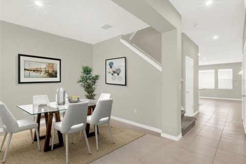 Adosado en venta en Winter Garden, Florida, 3 dormitorios, 166.48 m2 № 1624664 - foto 5