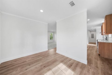 House in Port Charlotte, Florida 3 bedrooms, 134.43 sq.m. № 1894363 - photo 11