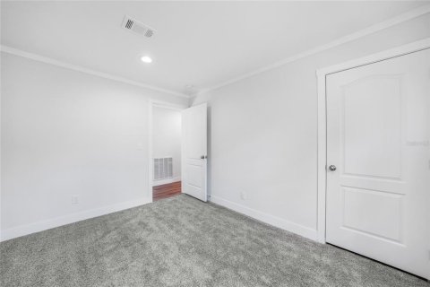 House in Port Charlotte, Florida 3 bedrooms, 134.43 sq.m. № 1894363 - photo 14
