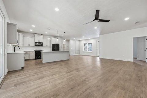 Casa en venta en Archer, Florida, 4 dormitorios, 180.51 m2 № 2205971 - foto 26