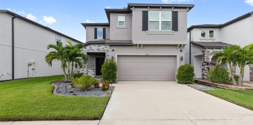 Casa en Wesley Chapel, Florida 3 dormitorios, 242.1 m2 № 1904461