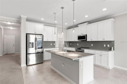 Casa en alquiler en Wesley Chapel, Florida, 3 dormitorios, 242.1 m2 № 1904461 - foto 3