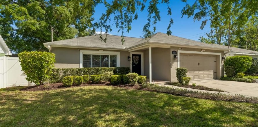 Villa ou maison à Tampa, Floride 3 chambres, 151.9 m2 № 2093807