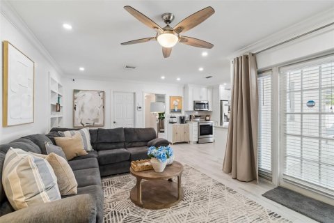 Villa ou maison à vendre à Tampa, Floride: 3 chambres, 151.9 m2 № 2093807 - photo 18