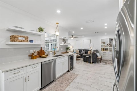 Villa ou maison à vendre à Tampa, Floride: 3 chambres, 151.9 m2 № 2093807 - photo 25