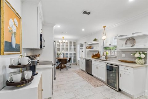 Villa ou maison à vendre à Tampa, Floride: 3 chambres, 151.9 m2 № 2093807 - photo 12