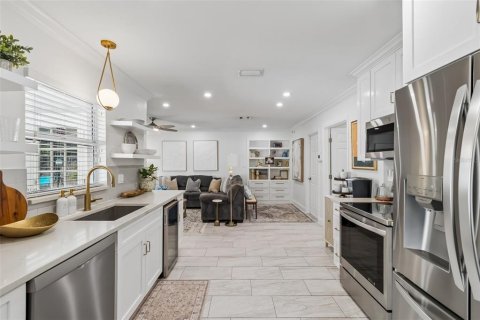 Villa ou maison à vendre à Tampa, Floride: 3 chambres, 151.9 m2 № 2093807 - photo 26