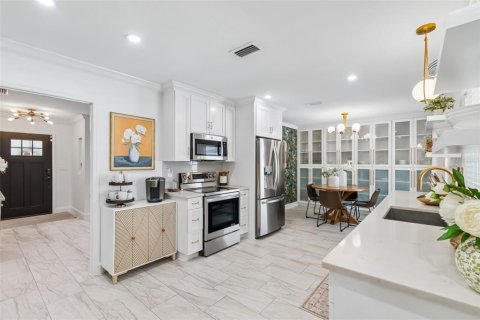 Villa ou maison à vendre à Tampa, Floride: 3 chambres, 151.9 m2 № 2093807 - photo 19