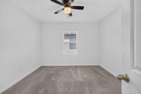 House in Port St. Lucie, Florida 4 bedrooms, 181.62 sq.m. № 2186721 - photo 23