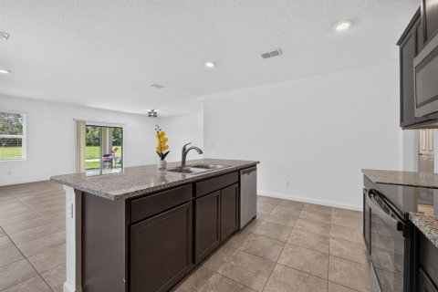House in Port St. Lucie, Florida 4 bedrooms, 181.62 sq.m. № 2186721 - photo 20