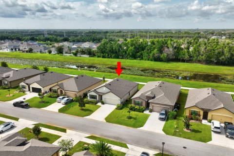 House in Port St. Lucie, Florida 4 bedrooms, 181.62 sq.m. № 2186721 - photo 30