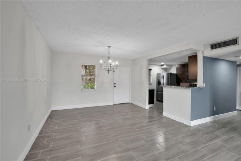 Купить кондоминиум в Лодердейл-Лейкс, Флорида 1 спальня, 69.49м2, № 2001628 - фото 5