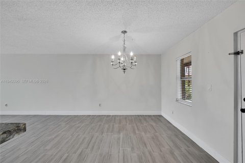 Купить кондоминиум в Лодердейл-Лейкс, Флорида 1 спальня, 69.49м2, № 2001628 - фото 7