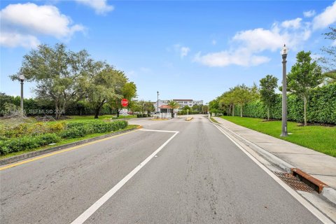 Купить кондоминиум в Лодердейл-Лейкс, Флорида 1 спальня, 69.49м2, № 2001628 - фото 26