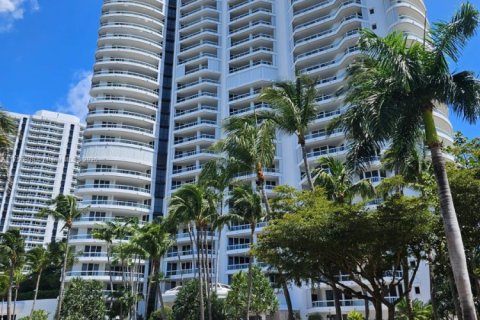Copropriété à vendre à Aventura, Floride: 3 chambres, 226.68 m2 № 1937910 - photo 1