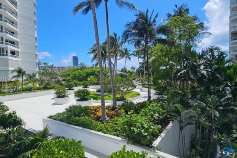 Condominio en venta en Aventura, Florida, 3 dormitorios, 226.68 m2 № 1937910 - foto 15