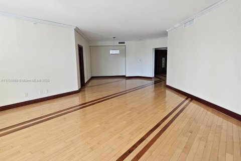 Copropriété à vendre à Aventura, Floride: 3 chambres, 226.68 m2 № 1937910 - photo 7