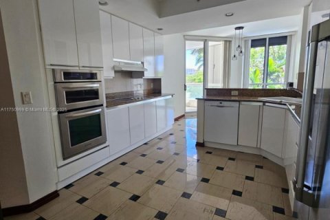 Купить кондоминиум в Авентура, Флорида 3 спальни, 226.68м2, № 1937910 - фото 12