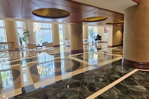 Copropriété à vendre à Aventura, Floride: 3 chambres, 226.68 m2 № 1937910 - photo 2