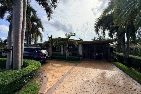 Casa en Hialeah, Florida 3 dormitorios, 123.93 m2 № 2168986