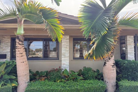 Casa en venta en Hialeah, Florida, 3 dormitorios, 123.93 m2 № 2168986 - foto 4