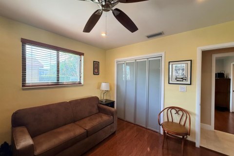 Casa en venta en Hialeah, Florida, 3 dormitorios, 123.93 m2 № 2168986 - foto 25