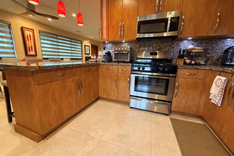 Casa en venta en Hialeah, Florida, 3 dormitorios, 123.93 m2 № 2168986 - foto 14