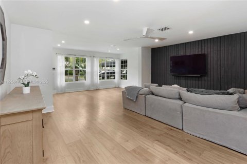 Casa en venta en Hollywood, Florida, 2 dormitorios, 136.01 m2 № 2065395 - foto 12