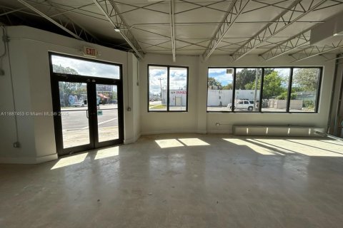 Immobilier commercial à vendre à Miami, Floride № 2019325 - photo 4