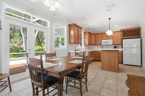 House in Flagler Beach, Florida 3 bedrooms, 171.59 sq.m. № 2122755 - photo 13