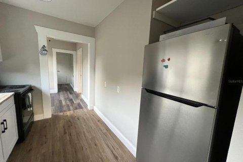House in Tampa, Florida 2 bedrooms, 92.44 sq.m. № 2233414 - photo 6