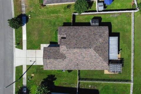 House in Wesley Chapel, Florida 4 bedrooms, 154.68 sq.m. № 2425580 - photo 30