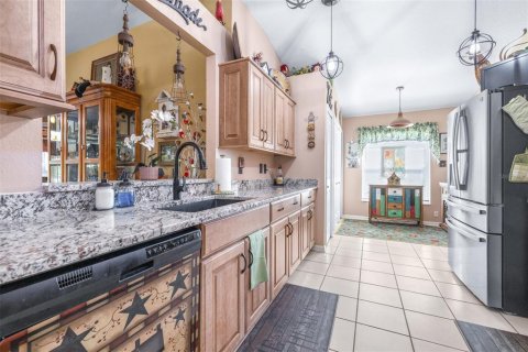 House in Wesley Chapel, Florida 4 bedrooms, 154.68 sq.m. № 2425580 - photo 7