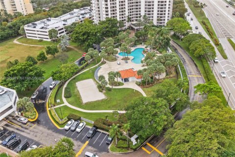 Condominio en venta en Aventura, Florida, 2 dormitorios, 109.72 m2 № 1987765 - foto 22