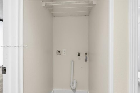 Condominio en venta en Aventura, Florida, 2 dormitorios, 109.72 m2 № 1987765 - foto 19