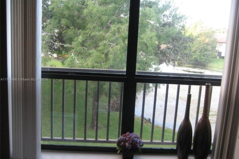 Copropriété à louer à Coconut Creek, Floride: 3 chambres, 101.54 m2 № 1963030 - photo 28