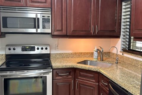 Copropriété à louer à Coconut Creek, Floride: 3 chambres, 101.54 m2 № 1963030 - photo 4