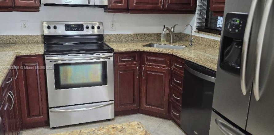 Condo à Coconut Creek, Floride, 3 chambres  № 1963030