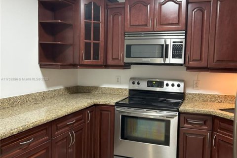 Copropriété à louer à Coconut Creek, Floride: 3 chambres, 101.54 m2 № 1963030 - photo 3