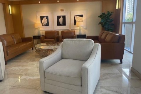 Condominio en venta en Hallandale Beach, Florida, 2 dormitorios, 104.98 m2 № 2191466 - foto 14