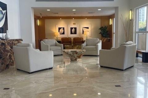 Condominio en venta en Hallandale Beach, Florida, 2 dormitorios, 104.98 m2 № 2191466 - foto 16