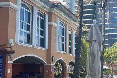 Condominio en venta en Hallandale Beach, Florida, 2 dormitorios, 104.98 m2 № 2191466 - foto 17