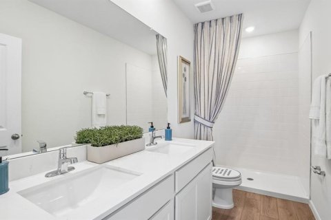 Townhouse in Tampa, Florida 3 bedrooms, 155.43 sq.m. № 2224307 - photo 21