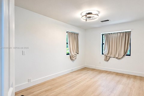 Villa ou maison à louer à Miami, Floride: 3 chambres, 116.13 m2 № 2390152 - photo 10