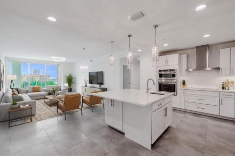 Condominio en venta en Clearwater, Florida, 3 dormitorios, 252.88 m2 № 2100022 - foto 3